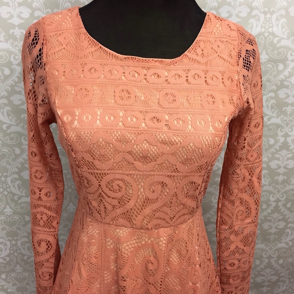 🍎Moon Collection NWT Salmon Lace Dress - Picture 2 of 4